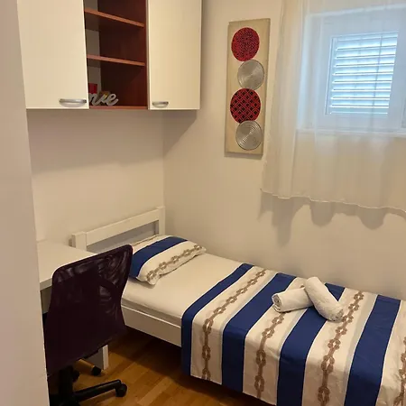 Apartman Bella * Split